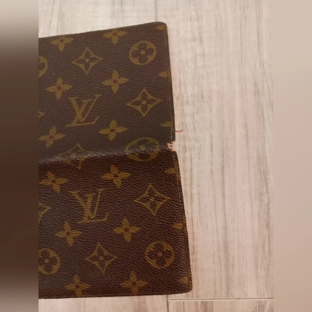 Louis Vuitton Brown Monogram Wallet with Gold Accents - Picture 3 of 11